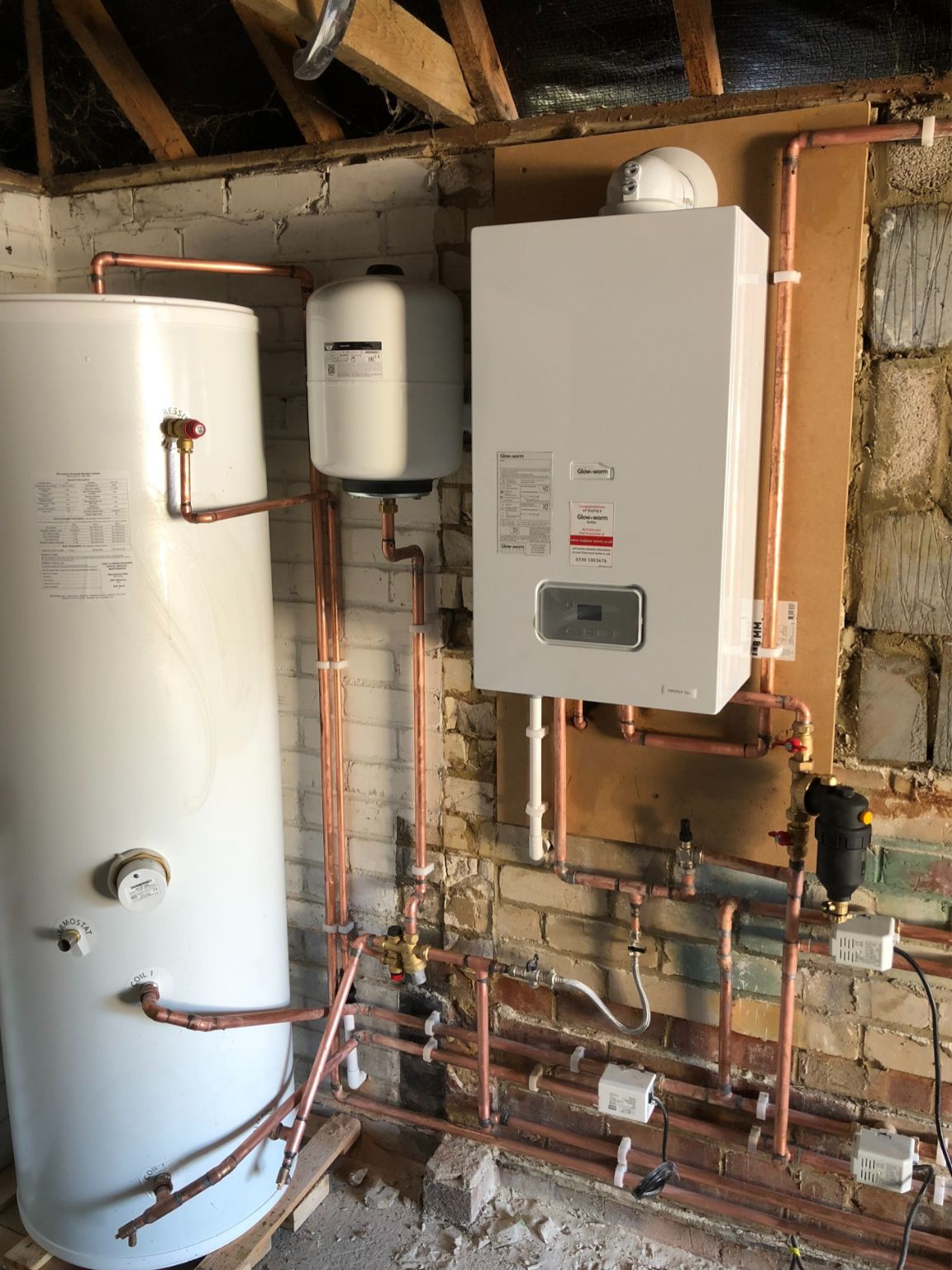 Indirect system with underfloor heating and Glowworm energy boiler