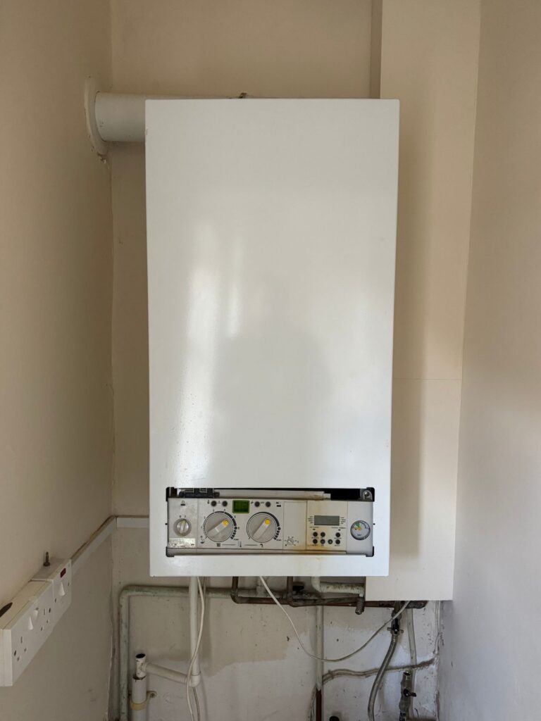 Bournemouth Upgrade From A 20+ Year Old Boiler to a Modern System with 10-Year Warranty